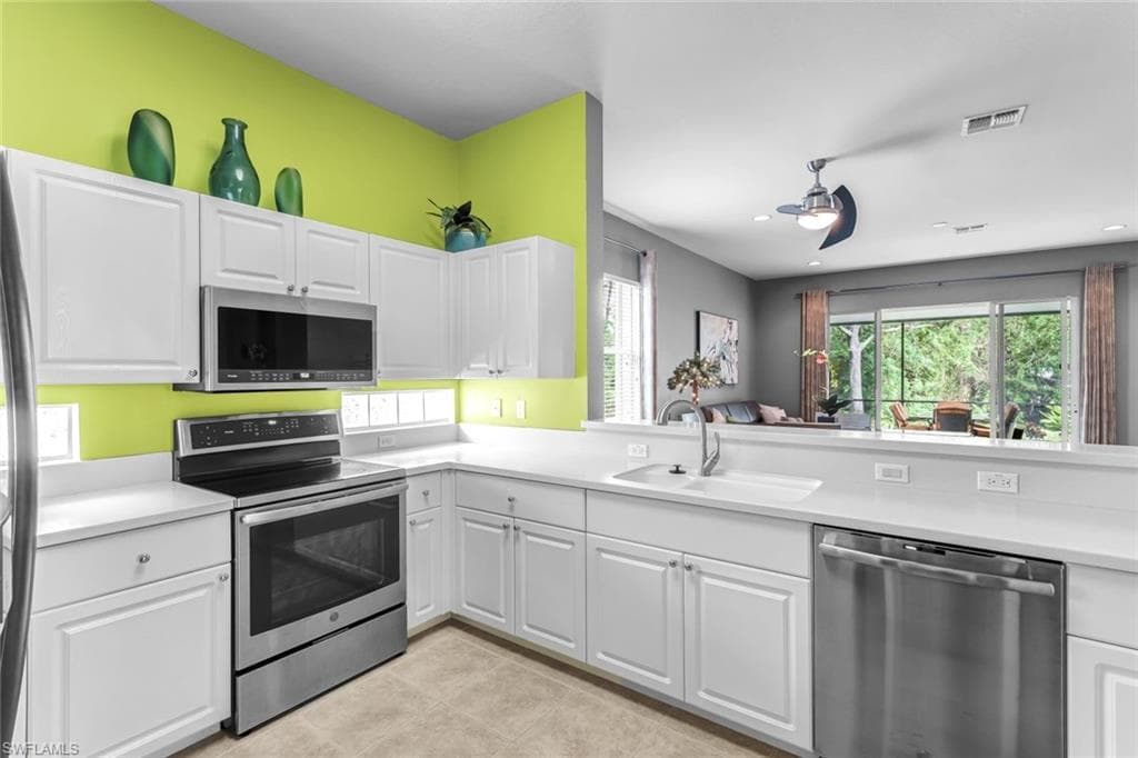 2724 Blue Cypress Lake CT, CAPE CORAL FL 33909-11