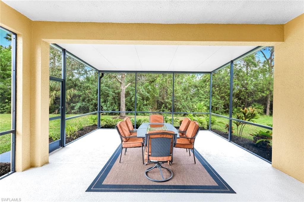 2724 Blue Cypress Lake CT, CAPE CORAL FL 33909-25