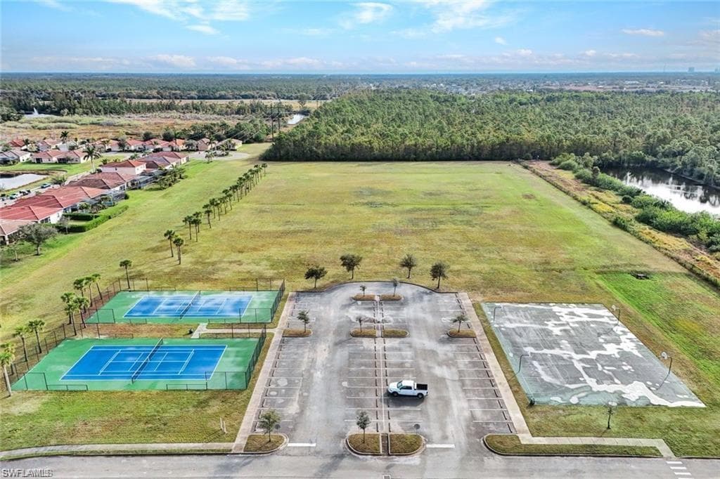 2724 Blue Cypress Lake CT, CAPE CORAL FL 33909-35