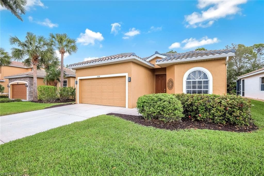 2724 Blue Cypress Lake CT, CAPE CORAL FL 33909-38