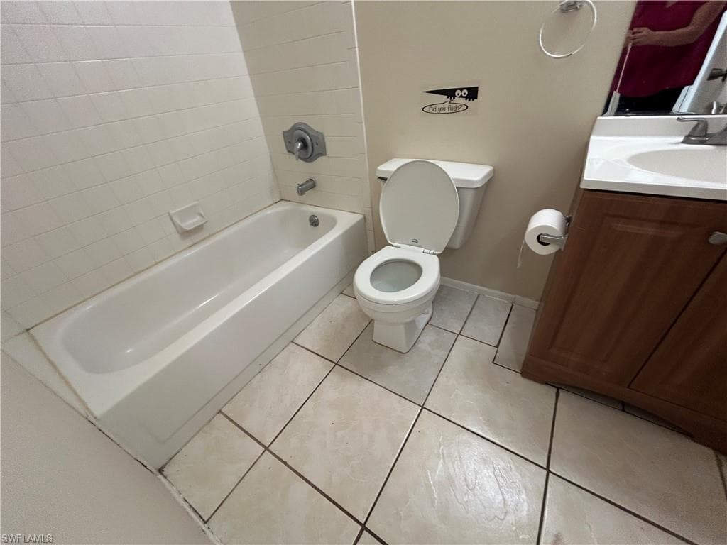 3300 Prince Edward Island CIR # 1, FORT MYERS FL 33907-5