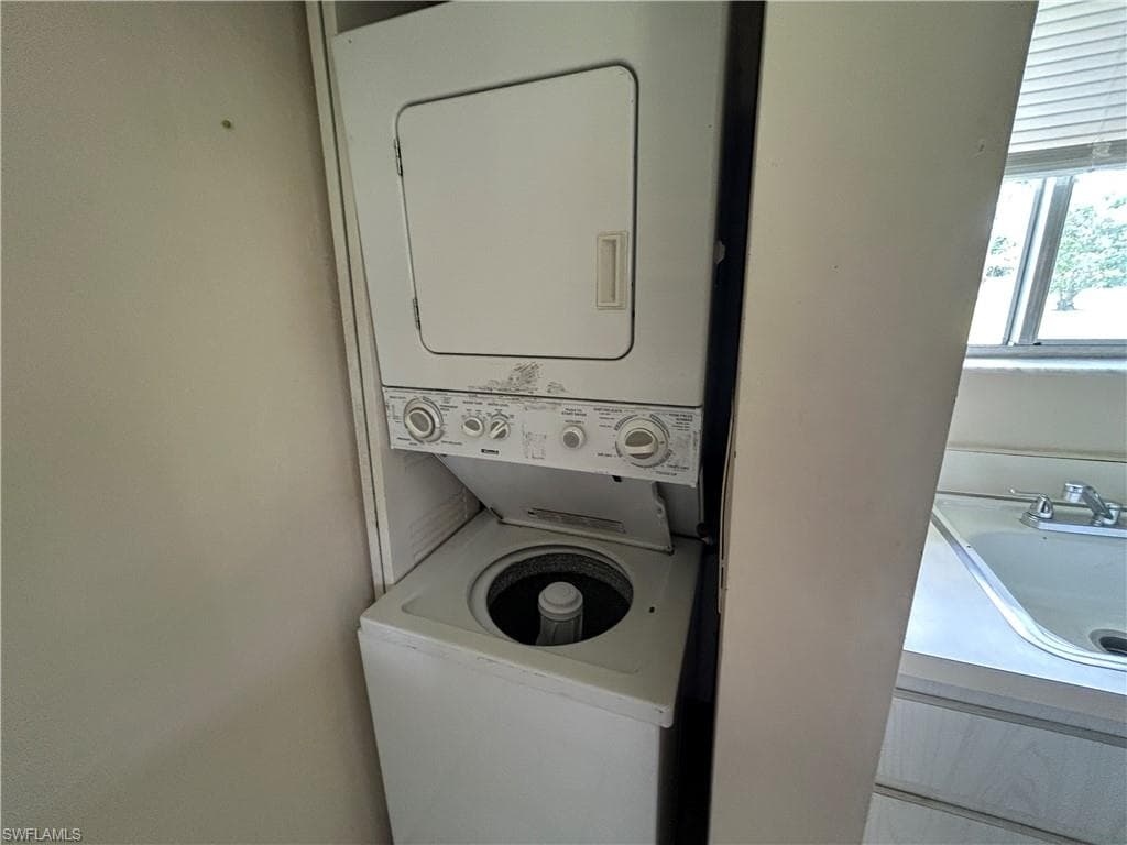 3300 Prince Edward Island CIR # 1, FORT MYERS FL 33907-7