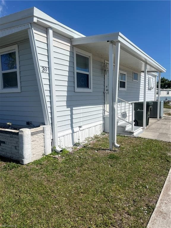 1891 Englewood RD E, ENGLEWOOD FL 34223-1