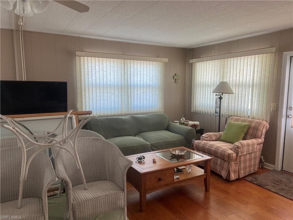 1891 Englewood RD E, ENGLEWOOD FL 34223-6