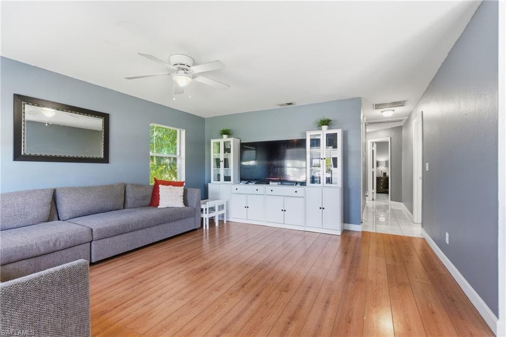 1000 S Alhambra CIR, NAPLES FL 34103-1