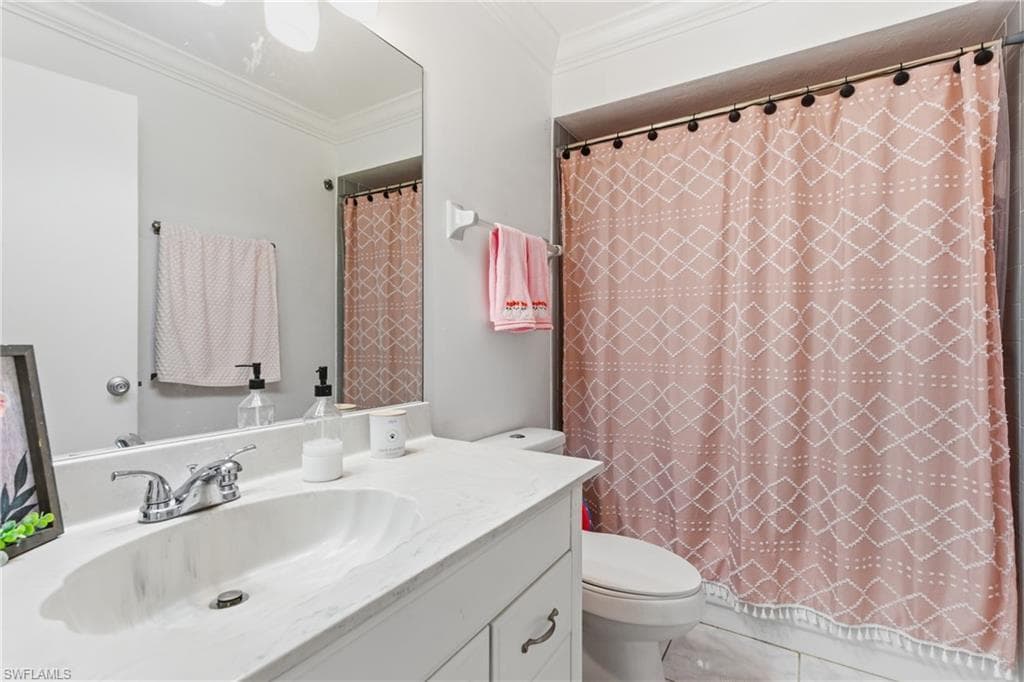 1000 S Alhambra CIR, NAPLES FL 34103-11