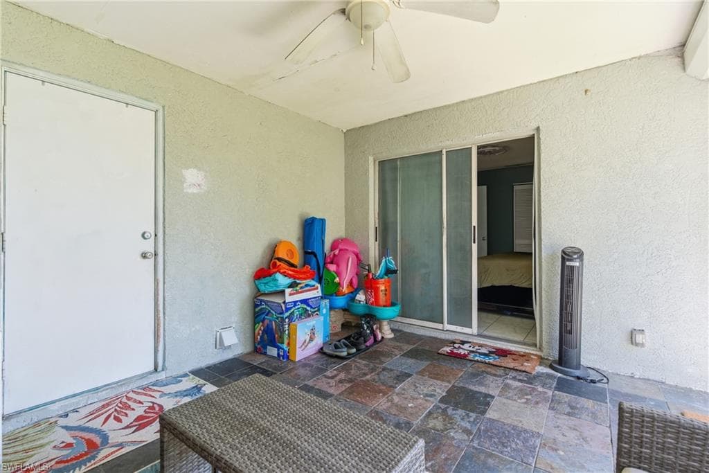 1000 S Alhambra CIR, NAPLES FL 34103-35