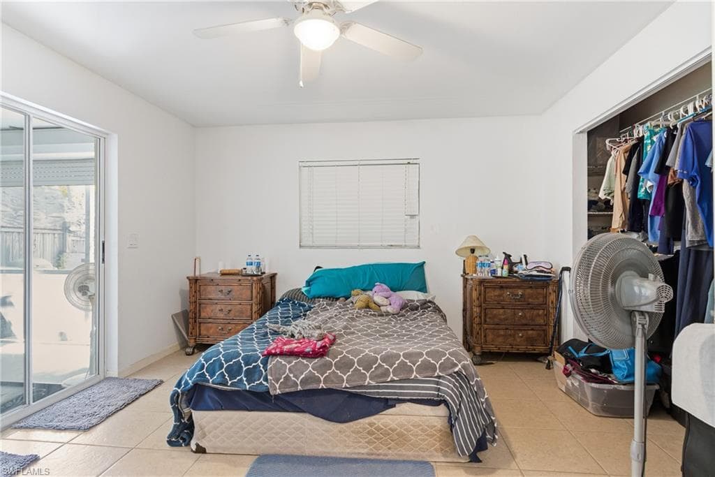 1000 S Alhambra CIR, NAPLES FL 34103-31