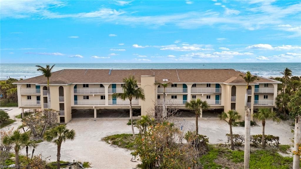 527 E Gulf DR # 204, SANIBEL FL 33957-5