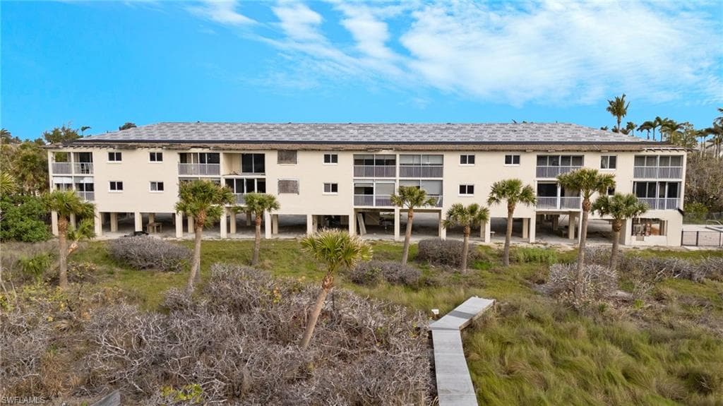527 E Gulf DR # 204, SANIBEL FL 33957-13