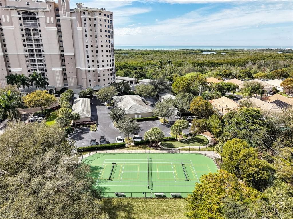 900 Arbor Lake DR 9-206-43