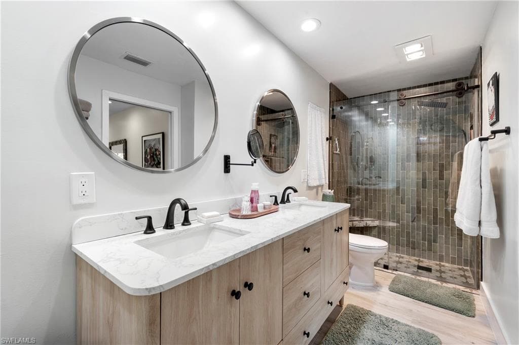 2271 Harbor RD, NAPLES FL 34104-26