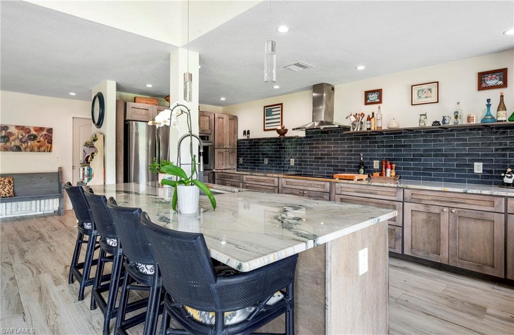 2271 Harbor RD, NAPLES FL 34104-19