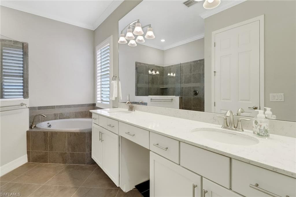 1878 Mustique ST, NAPLES FL 34120-25