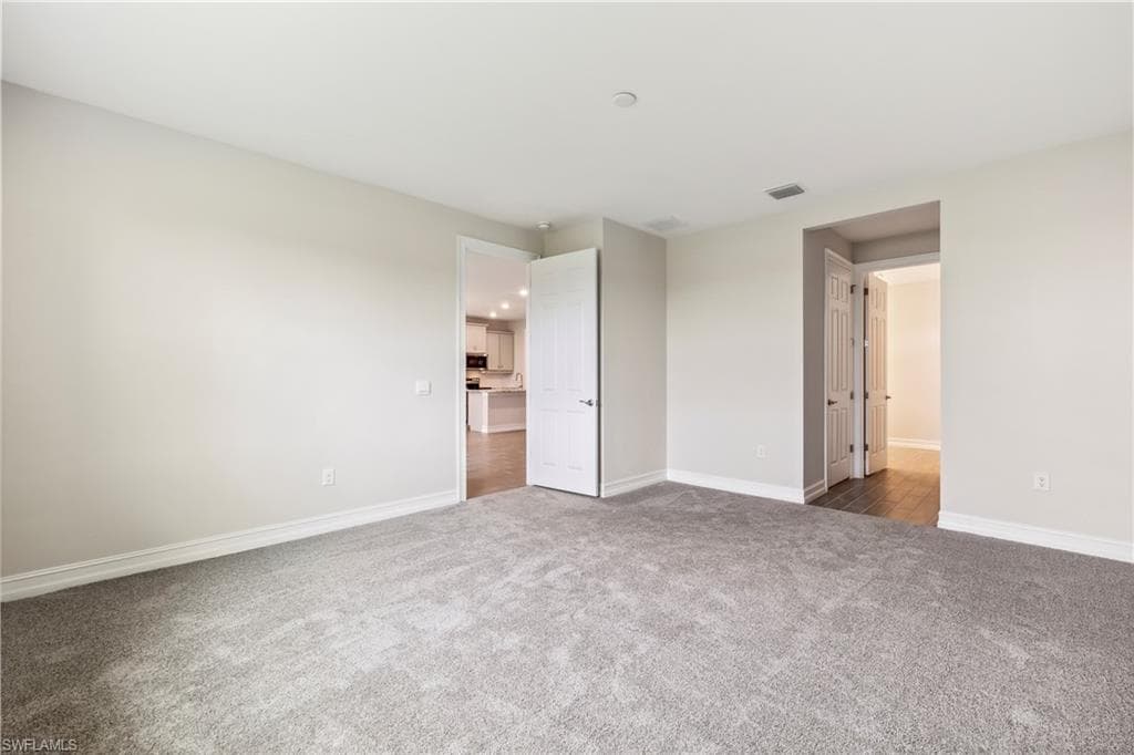 548 Spring Hill Lake LOOP, CAPE CORAL FL 33993-14