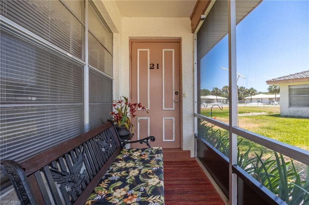 220 Oakmont PKWY, LEHIGH ACRES FL 33936-2