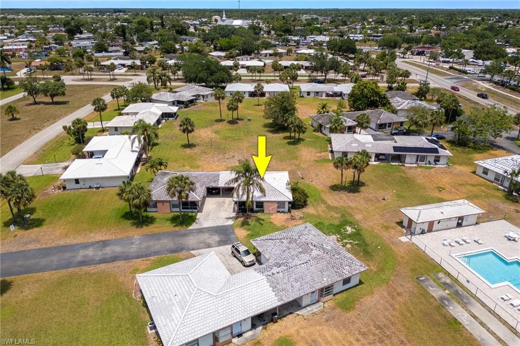 220 Oakmont PKWY, LEHIGH ACRES FL 33936-33