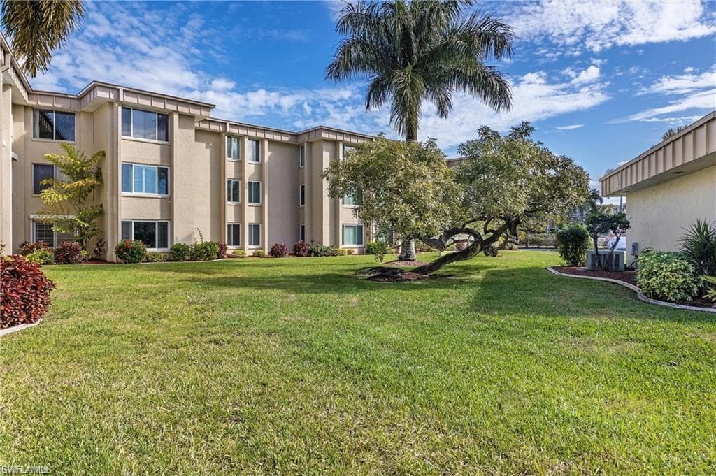2244 Winkler AVE # 213, FORT MYERS FL 33901-41