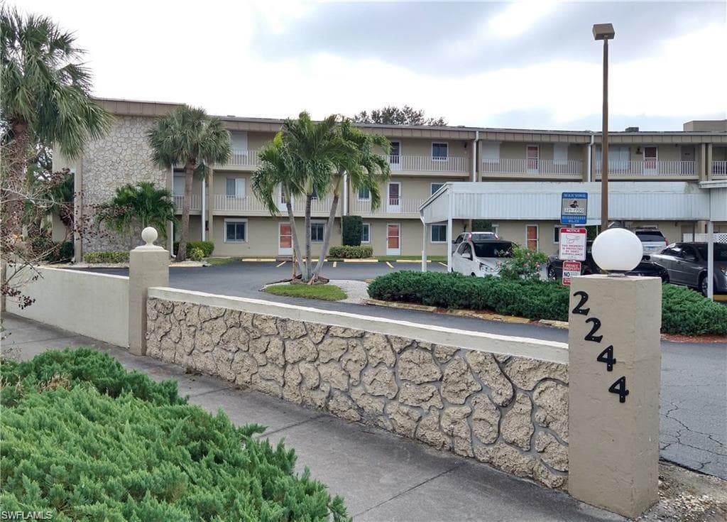 2244 Winkler AVE # 213, FORT MYERS FL 33901-45