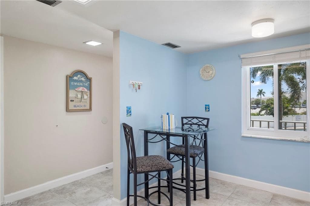2244 Winkler AVE # 213, FORT MYERS FL 33901-8