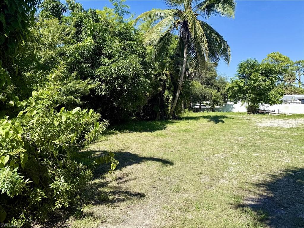 2923 Terrace AVE, NAPLES FL 34104-2