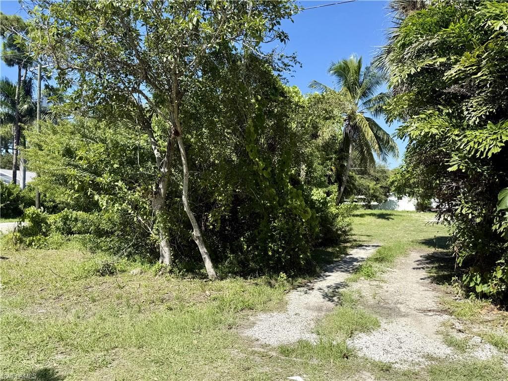 2923 Terrace AVE, NAPLES FL 34104-9