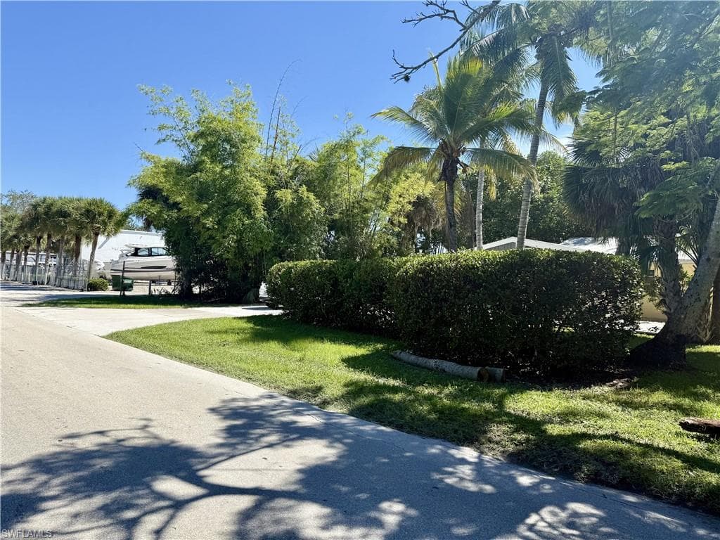 2923 Terrace AVE, NAPLES FL 34104-13