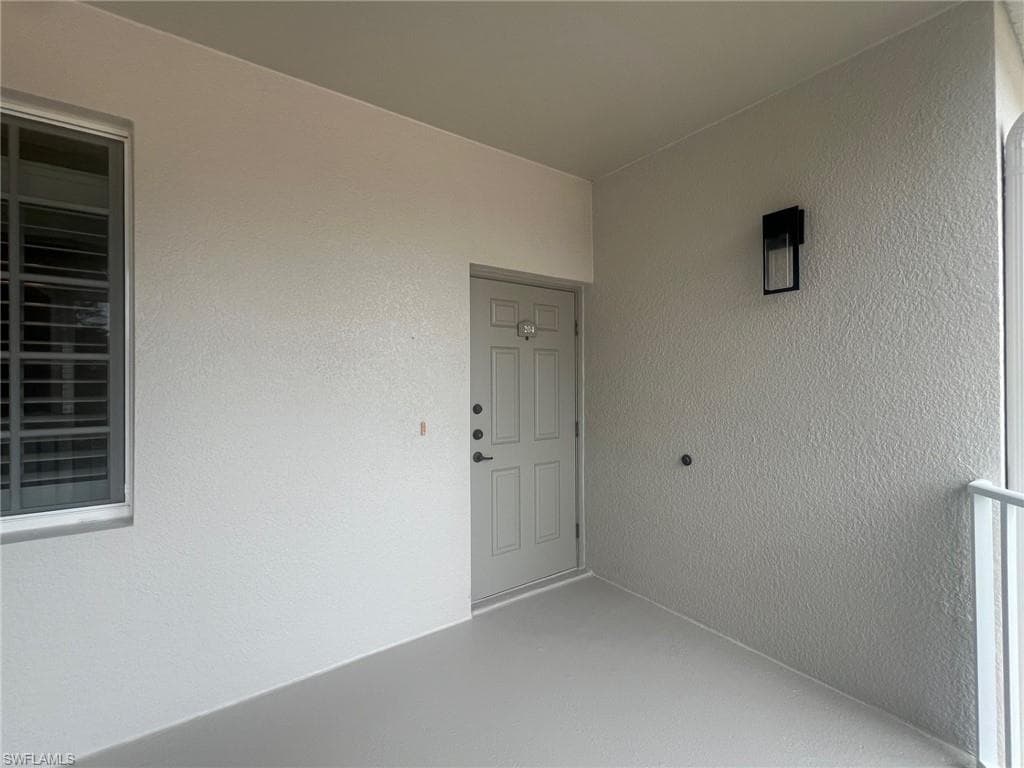 19470 Cromwell CT # 204, FORT MYERS FL 33912-4