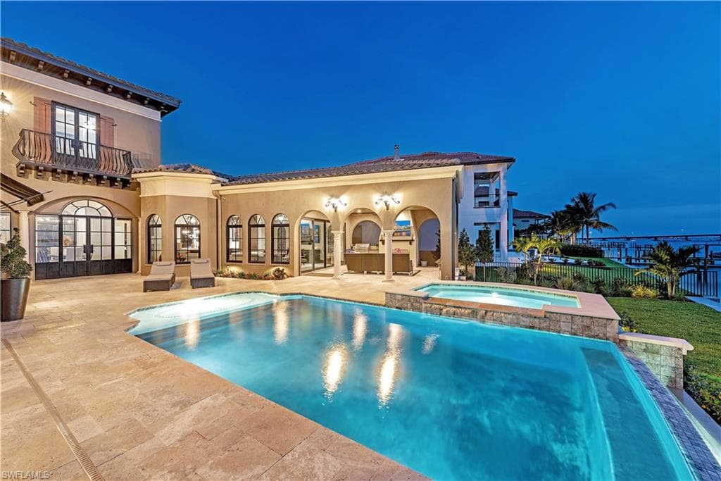 3914 W Riverside DR, FORT MYERS FL 33901-22