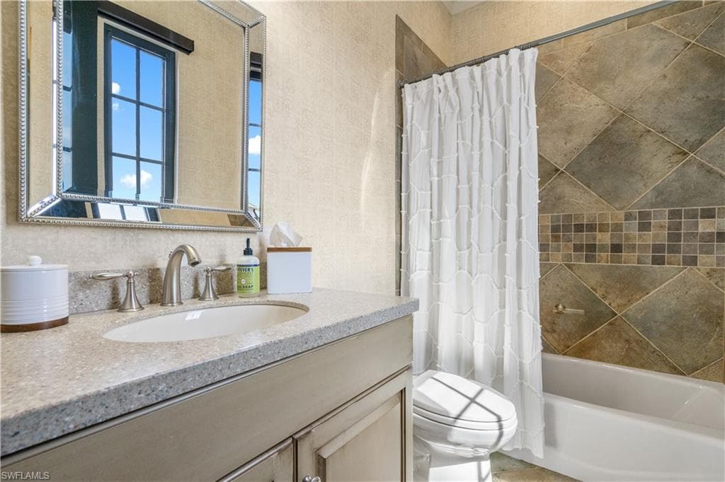 3914 W Riverside DR, FORT MYERS FL 33901-45