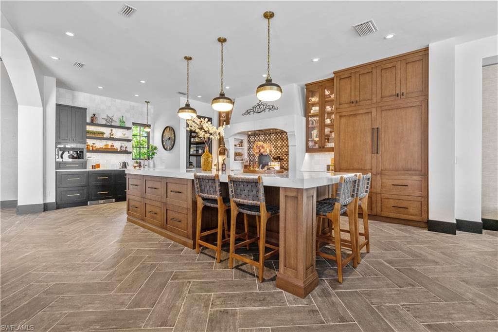 3914 W Riverside DR, FORT MYERS FL 33901-12