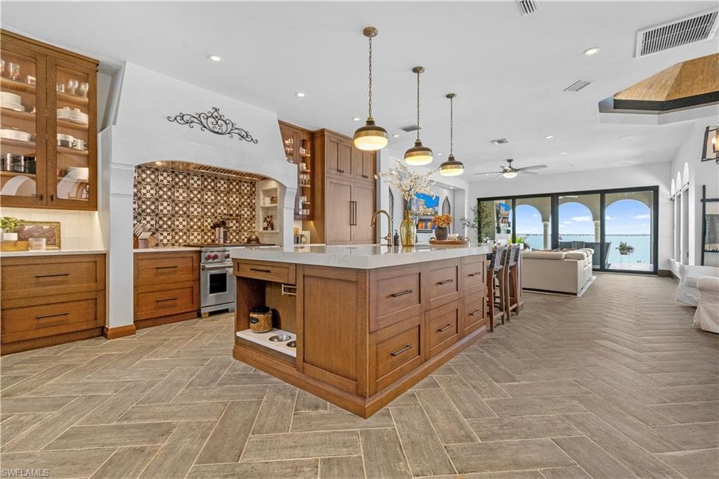 3914 W Riverside DR, FORT MYERS FL 33901-11