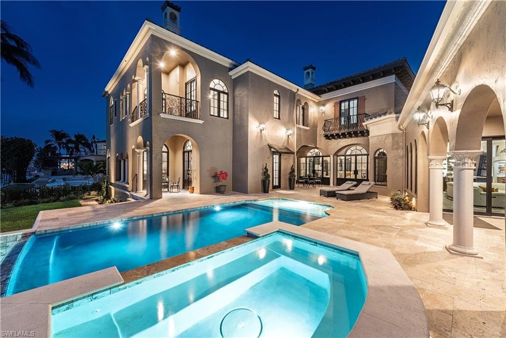 3914 W Riverside DR, FORT MYERS FL 33901-21