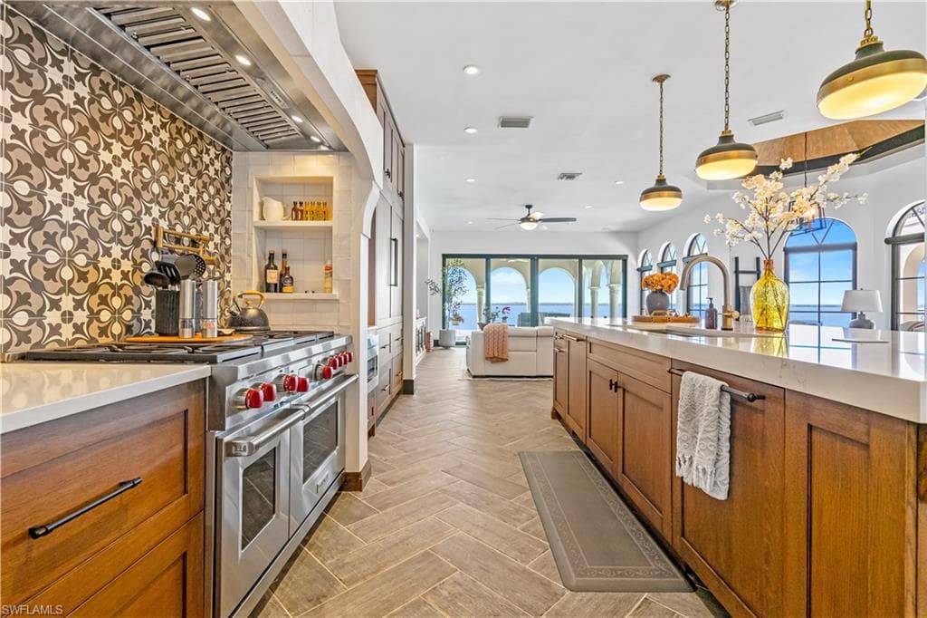 3914 W Riverside DR, FORT MYERS FL 33901-14