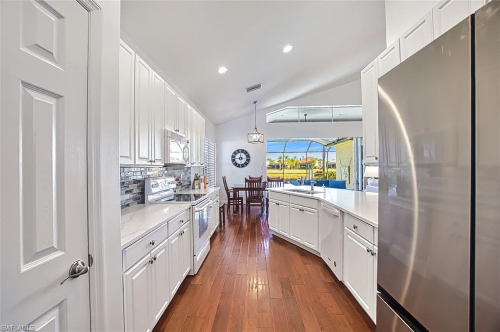 9143 Shadow Glen WAY, FORT MYERS FL 33913-19