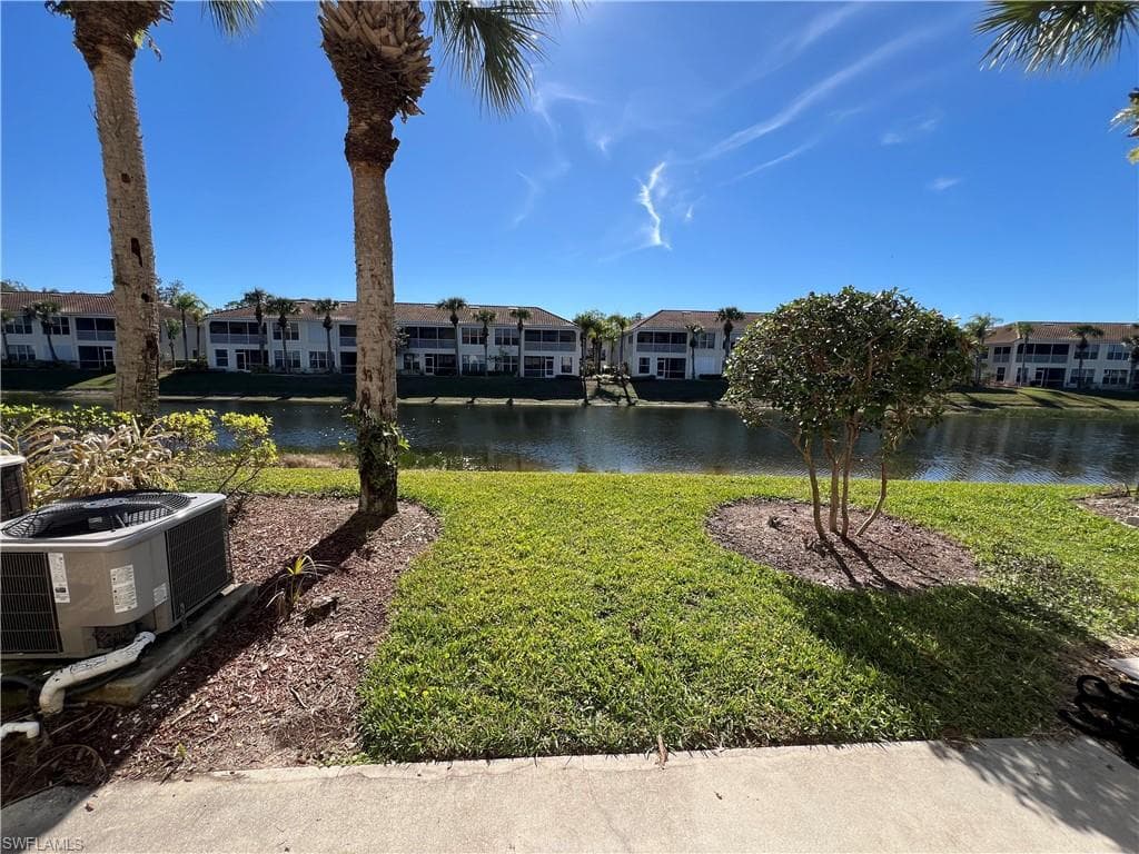972 Hampton CIR # 77, NAPLES FL 34105-12