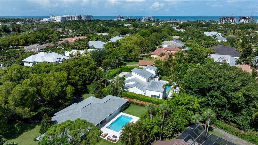 675 Yucca RD, NAPLES FL 34102-1