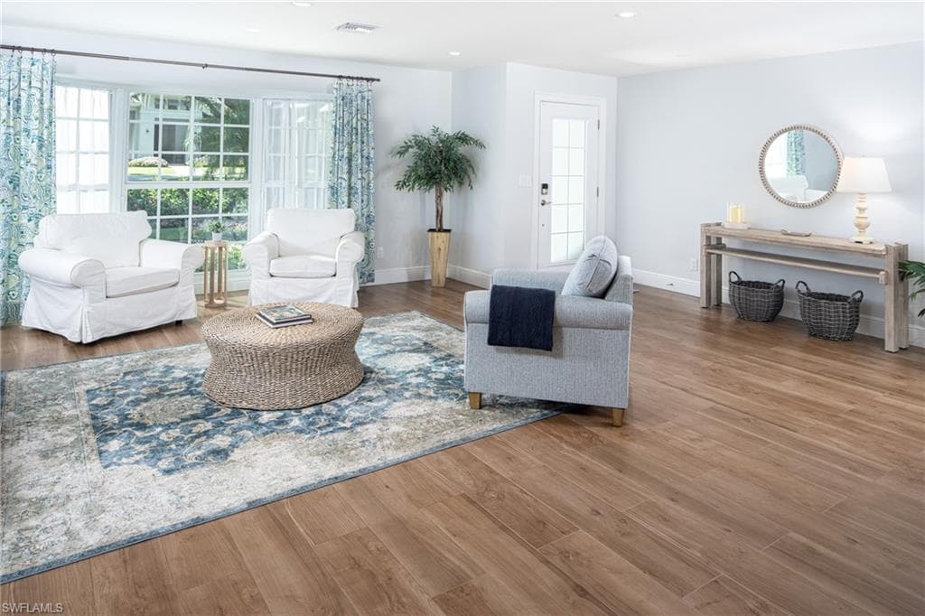 675 Yucca RD, NAPLES FL 34102-6