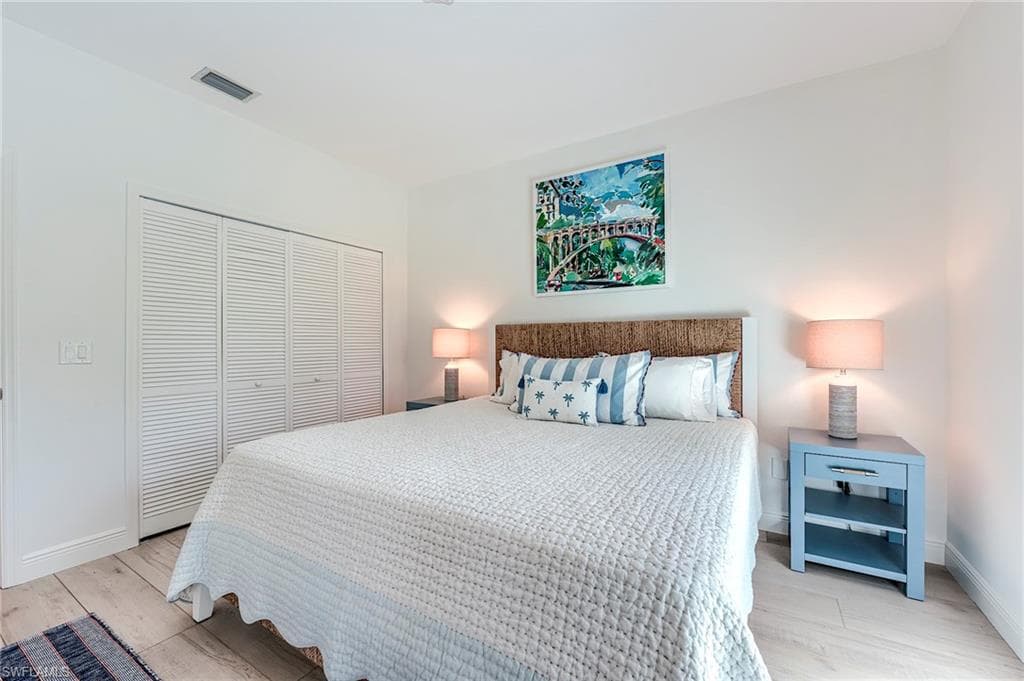 2612 Coconut DR, SANIBEL FL 33957-26