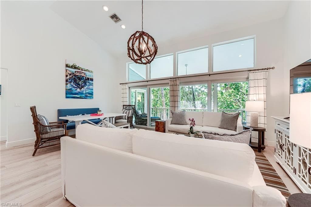 2612 Coconut DR, SANIBEL FL 33957-5