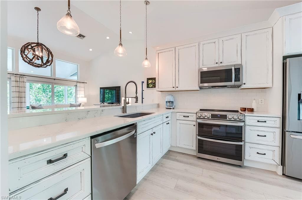 2612 Coconut DR, SANIBEL FL 33957-11