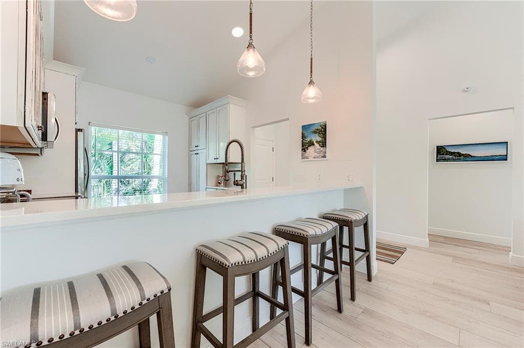 2612 Coconut DR, SANIBEL FL 33957-10