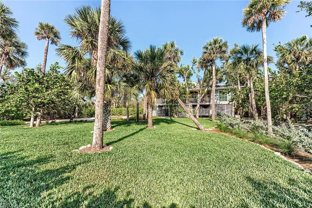 2612 Coconut DR, SANIBEL FL 33957-38