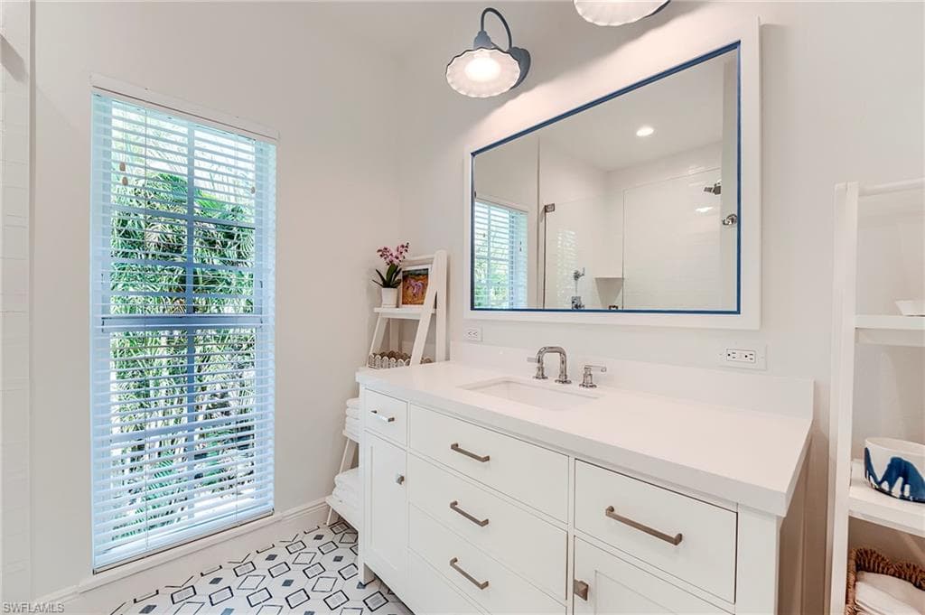 2612 Coconut DR, SANIBEL FL 33957-20