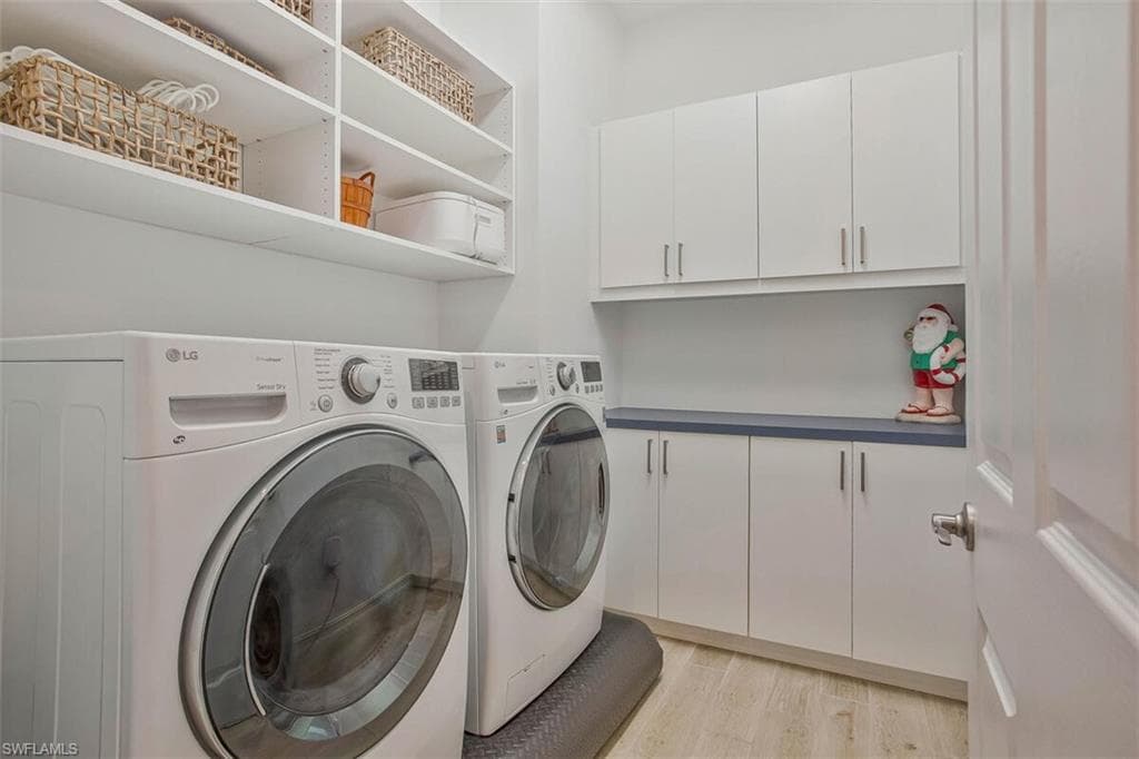 1422 Mockingbird DR, NAPLES FL 34120-15