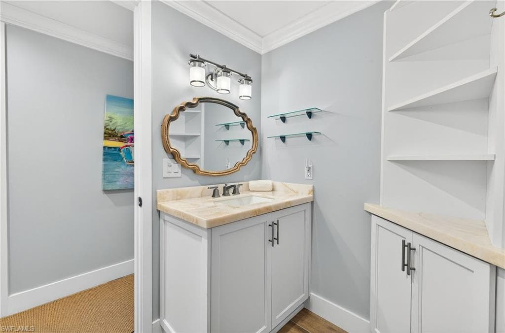 1825 Middle Gulf DR, SANIBEL FL 33957-16