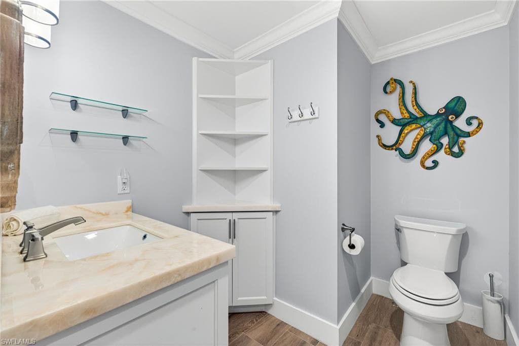 1825 Middle Gulf DR, SANIBEL FL 33957-17