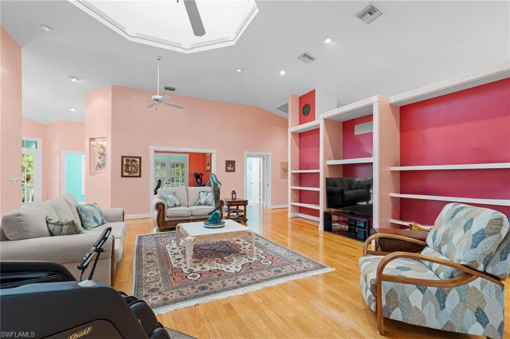 380 Periwinkle CT, MARCO ISLAND FL 34145-11