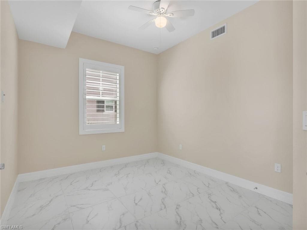 257 Indies Dr E # 102, NAPLES FL 34114-17