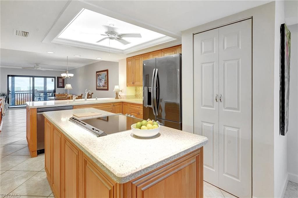 4263 Bay Beach LN # 714, FORT MYERS BEACH FL 33931-11